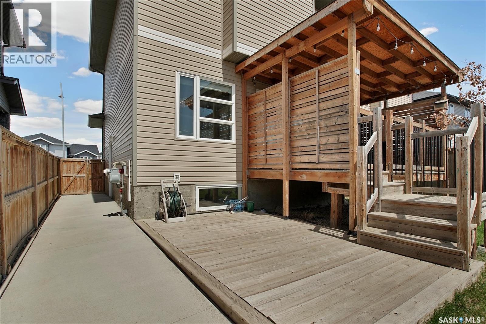 923 Kloppenburg Crescent, Saskatoon, SK - Outdoor With Exterior