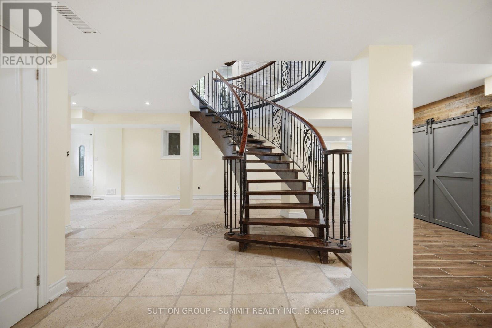12 Pioneer Drive, Mississauga, ON - Indoor Photo Showing Other Room