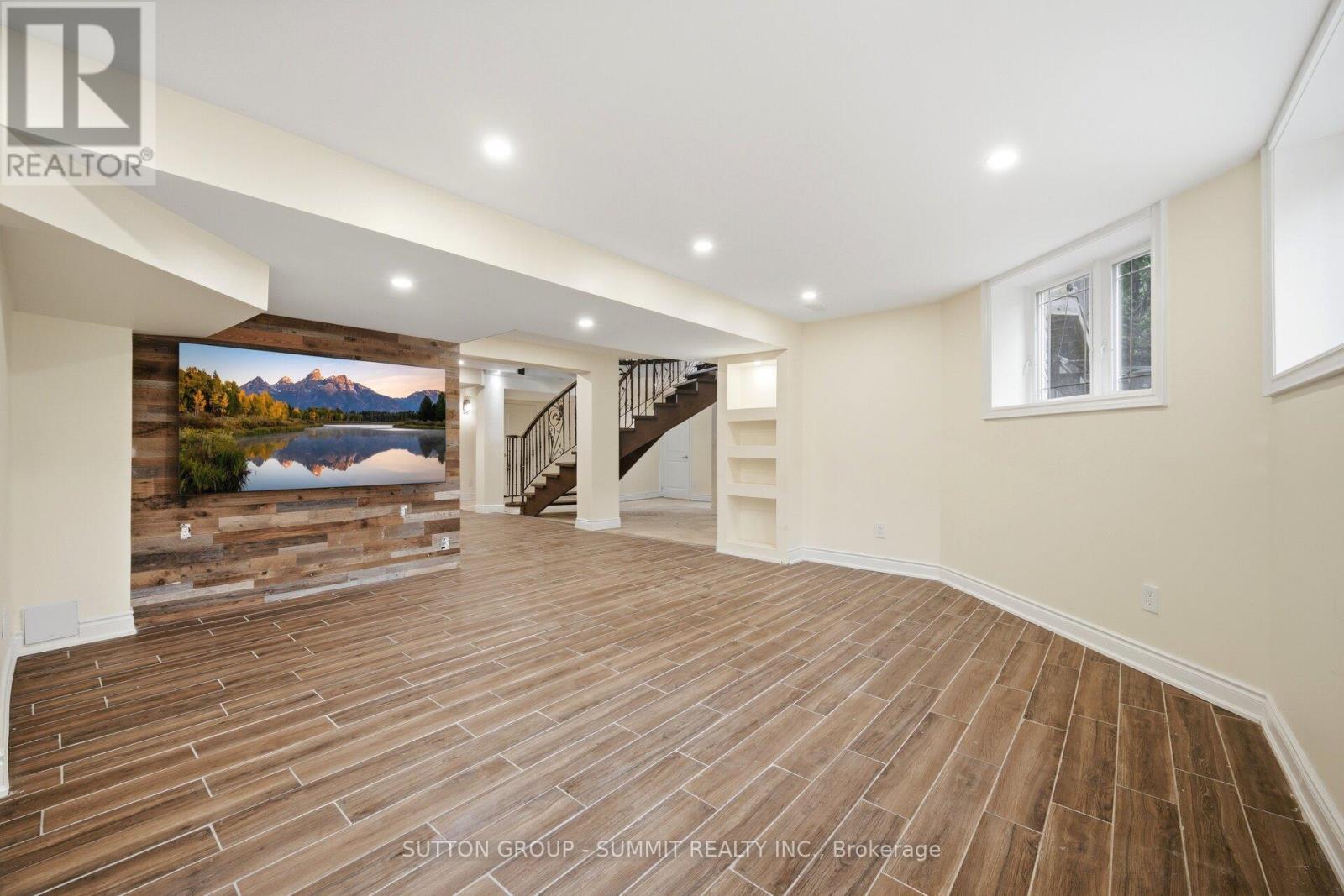 12 Pioneer Drive, Mississauga, ON - Indoor Photo Showing Other Room