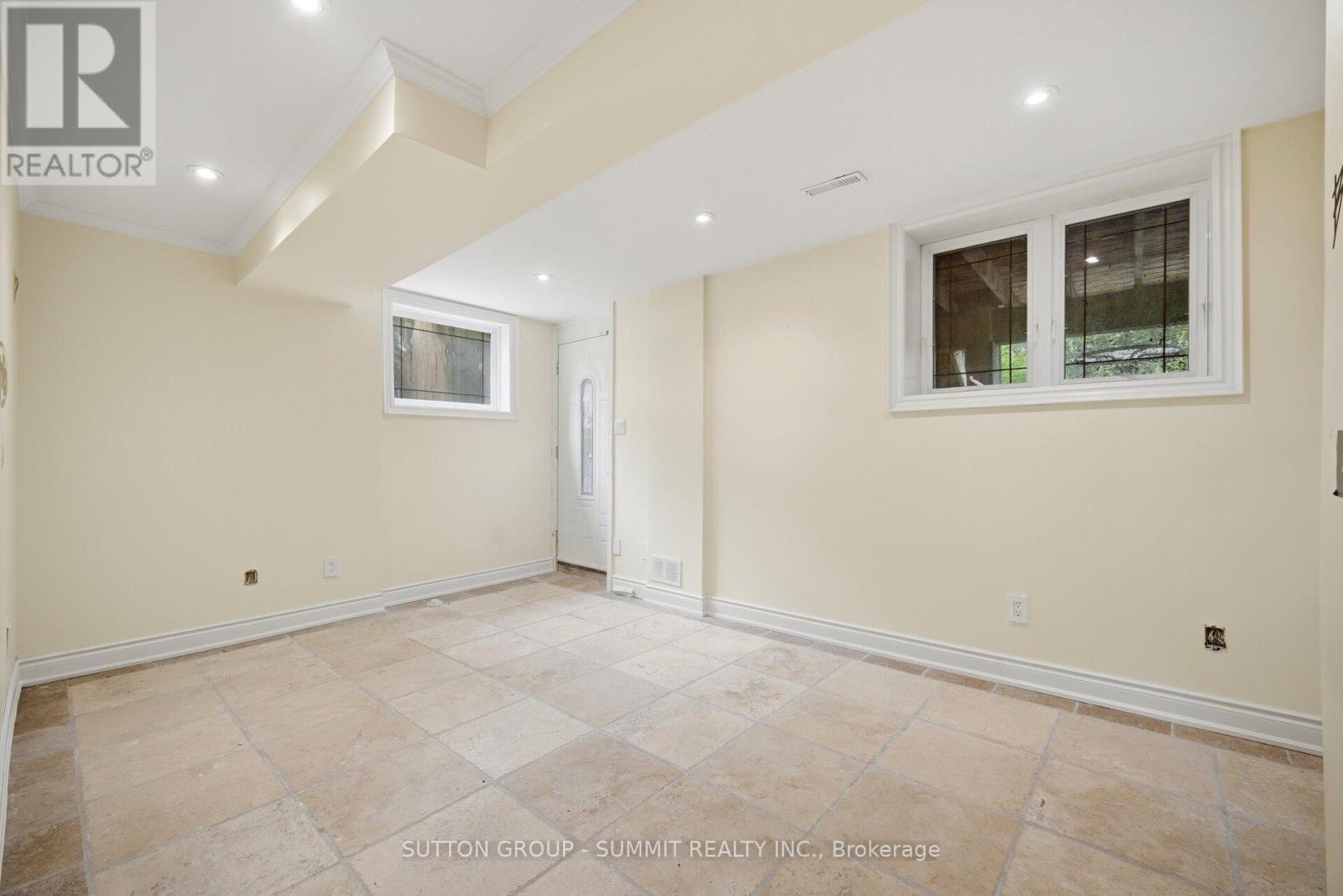 12 Pioneer Drive, Mississauga, ON - Indoor Photo Showing Other Room