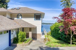 395 Woodley Rd Ladysmith, BC V9G 1Y2
