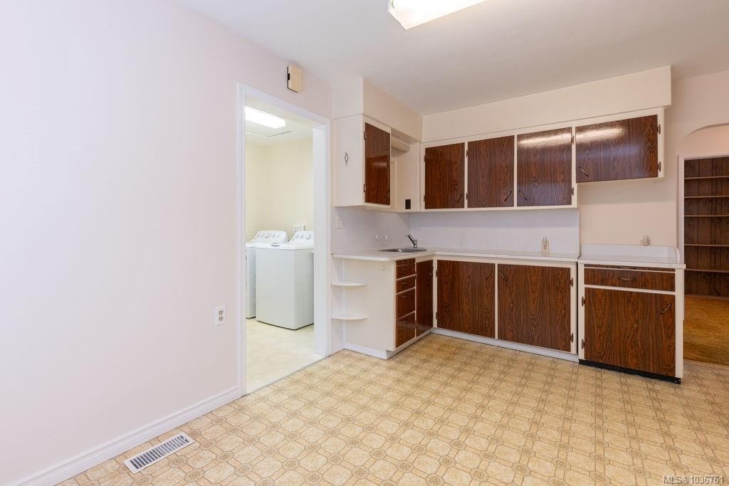 880 Eberts St, Nanaimo, BC