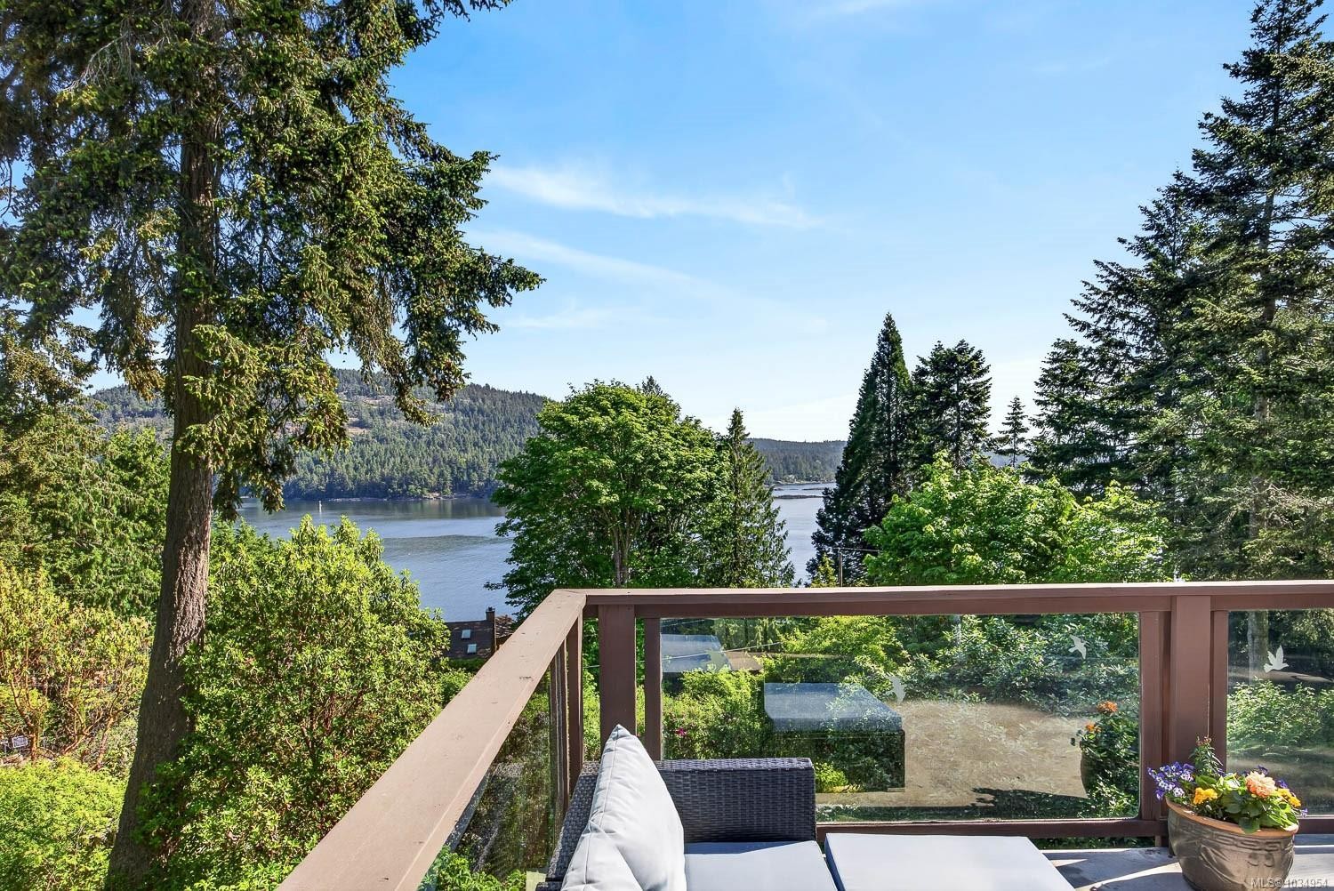 206 Roland Rd, Salt Spring, BC