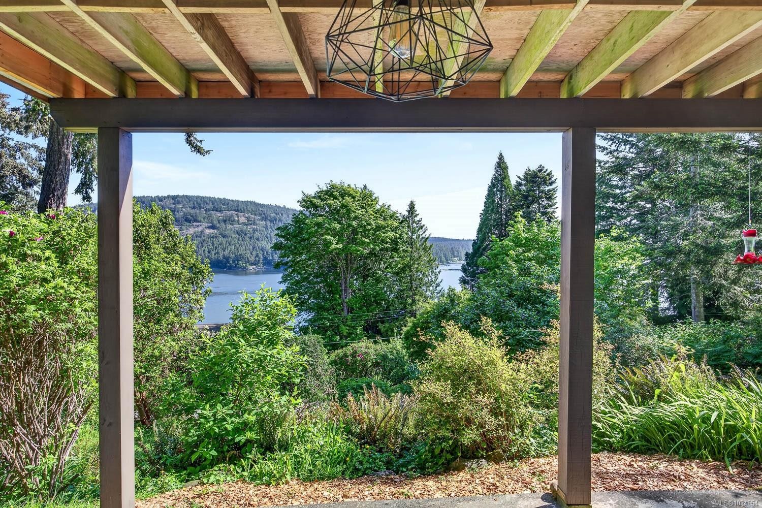 206 Roland Rd, Salt Spring, BC