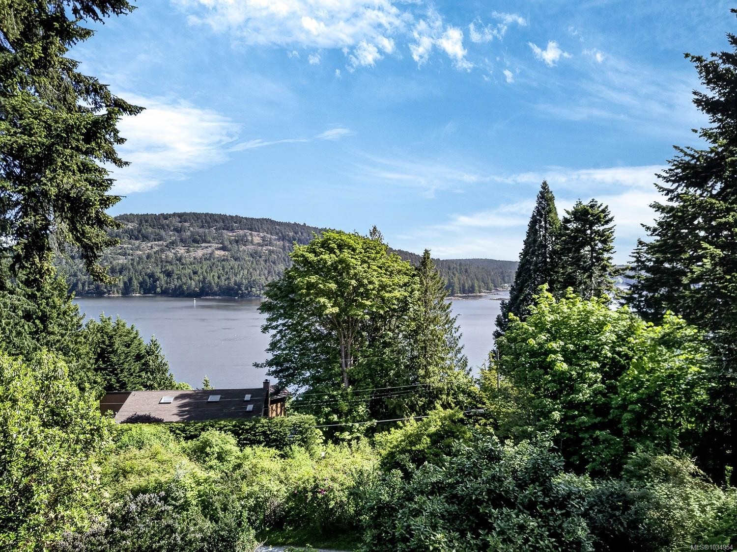 206 Roland Rd, Salt Spring, BC
