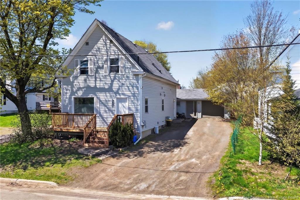 9 Mansfield, Moncton, NB