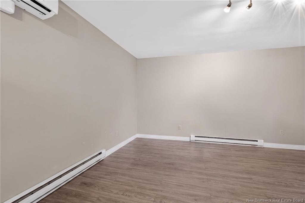 9 Mansfield, Moncton, NB