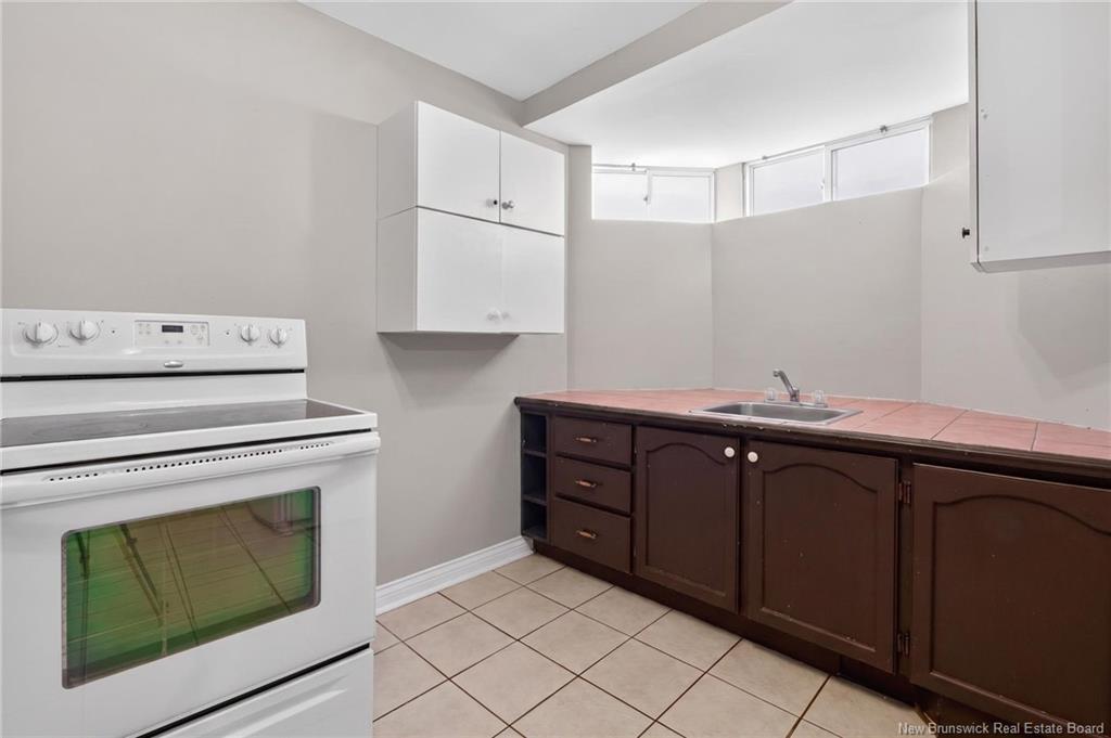 9 Mansfield, Moncton, NB