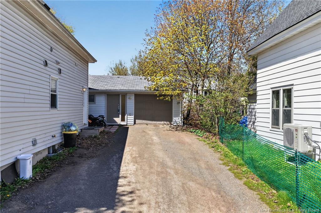 9 Mansfield, Moncton, NB