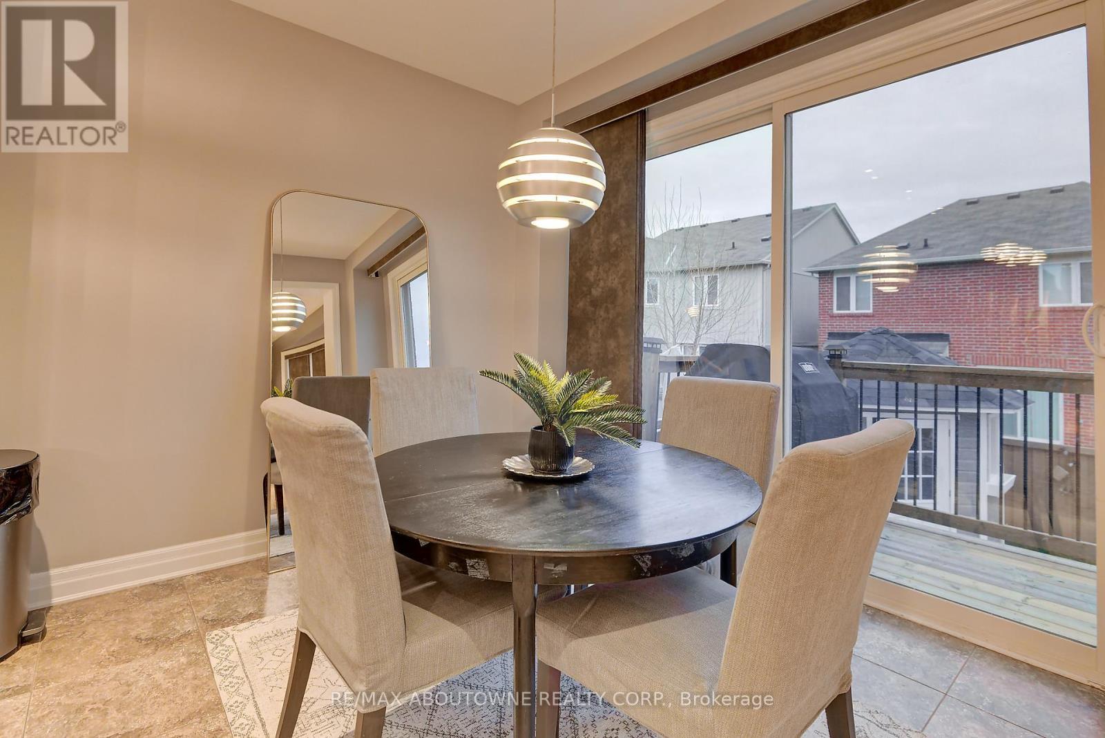 310 Leitch Landing, Milton, ON - Indoor Photo Showing Dining Room