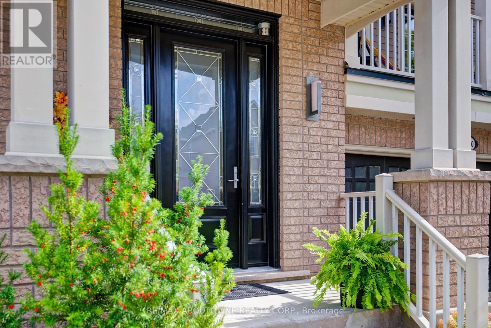 310 Leitch Landing, Milton, ON - Outdoor