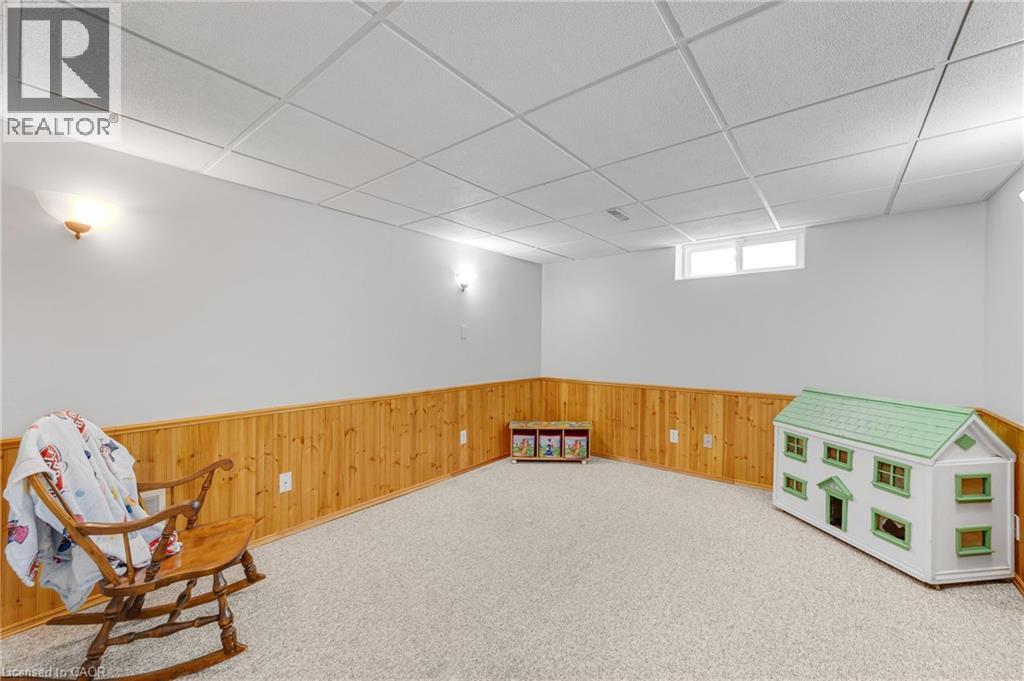 3 Tanager Court, Hamilton, ON - Indoor