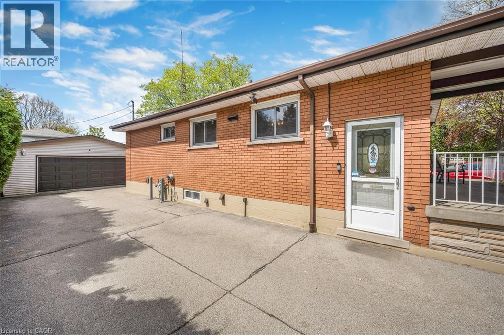 3 Tanager Court, Hamilton, ON - Outdoor With Exterior