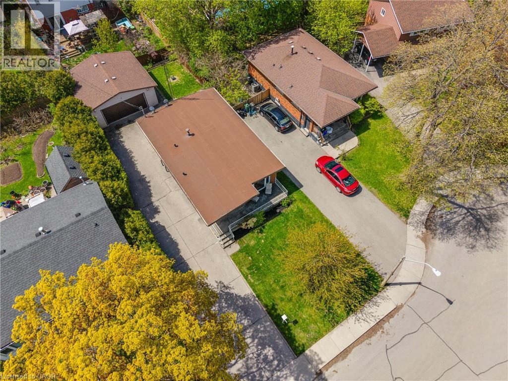 3 Tanager Court, Hamilton, ON - Outdoor With View
