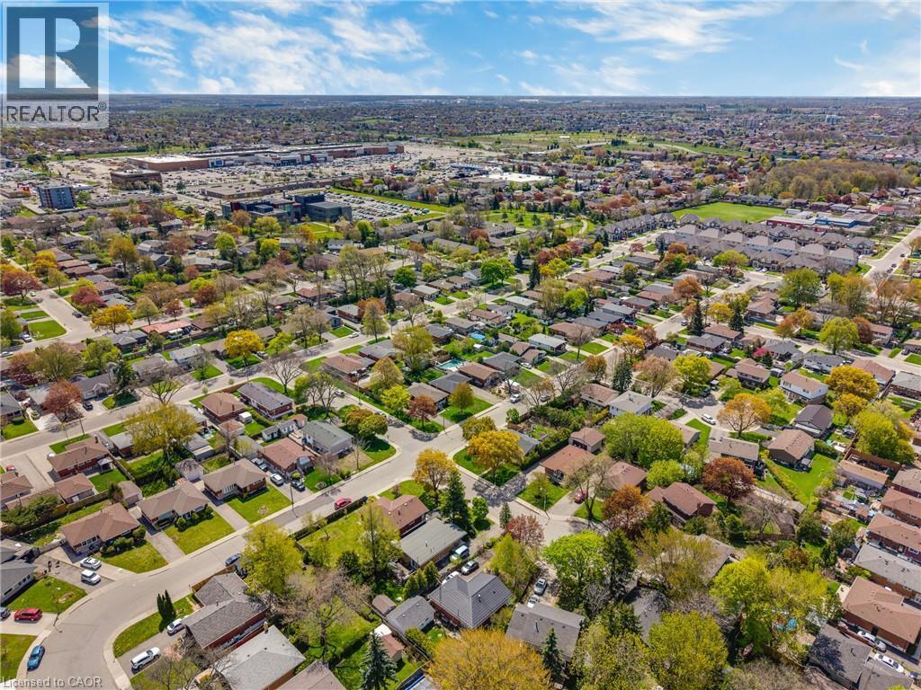 3 Tanager Court, Hamilton, ON - Outdoor With View