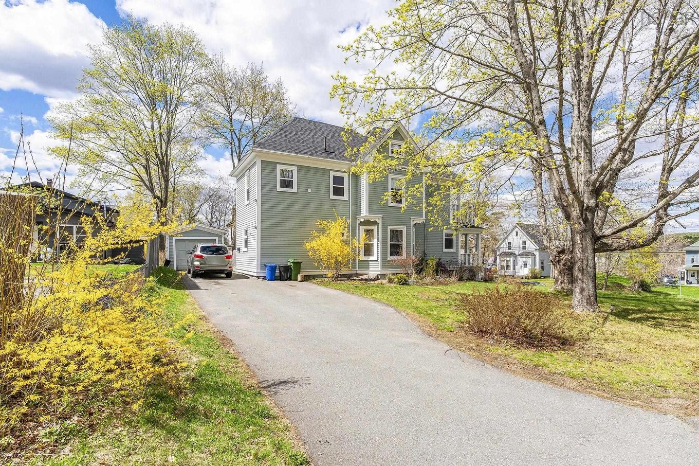 20 Scotia Street, Bridgewater, NS