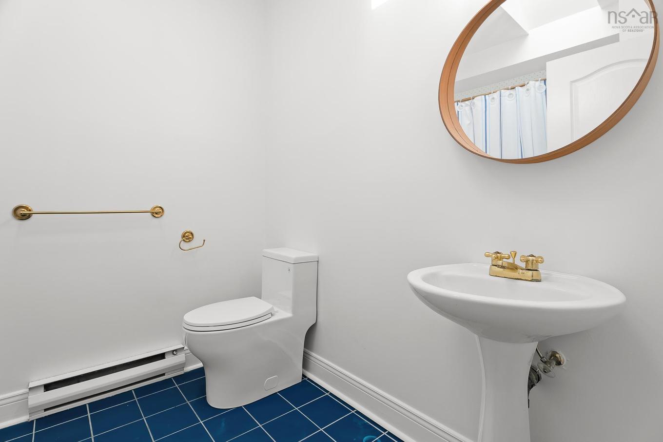 5 1049 South Park Street, Halifax, NS