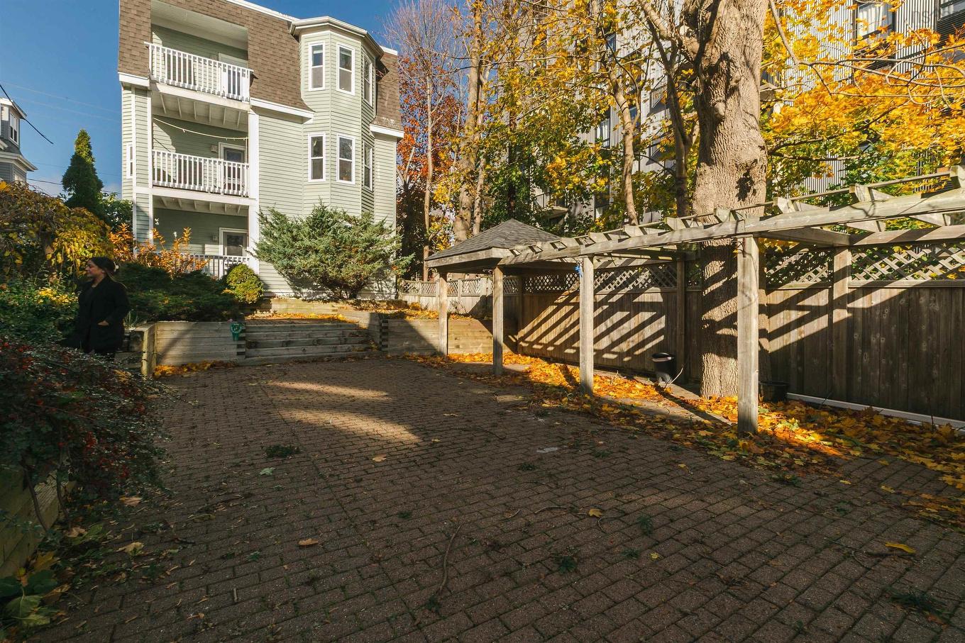 5 1049 South Park Street, Halifax, NS