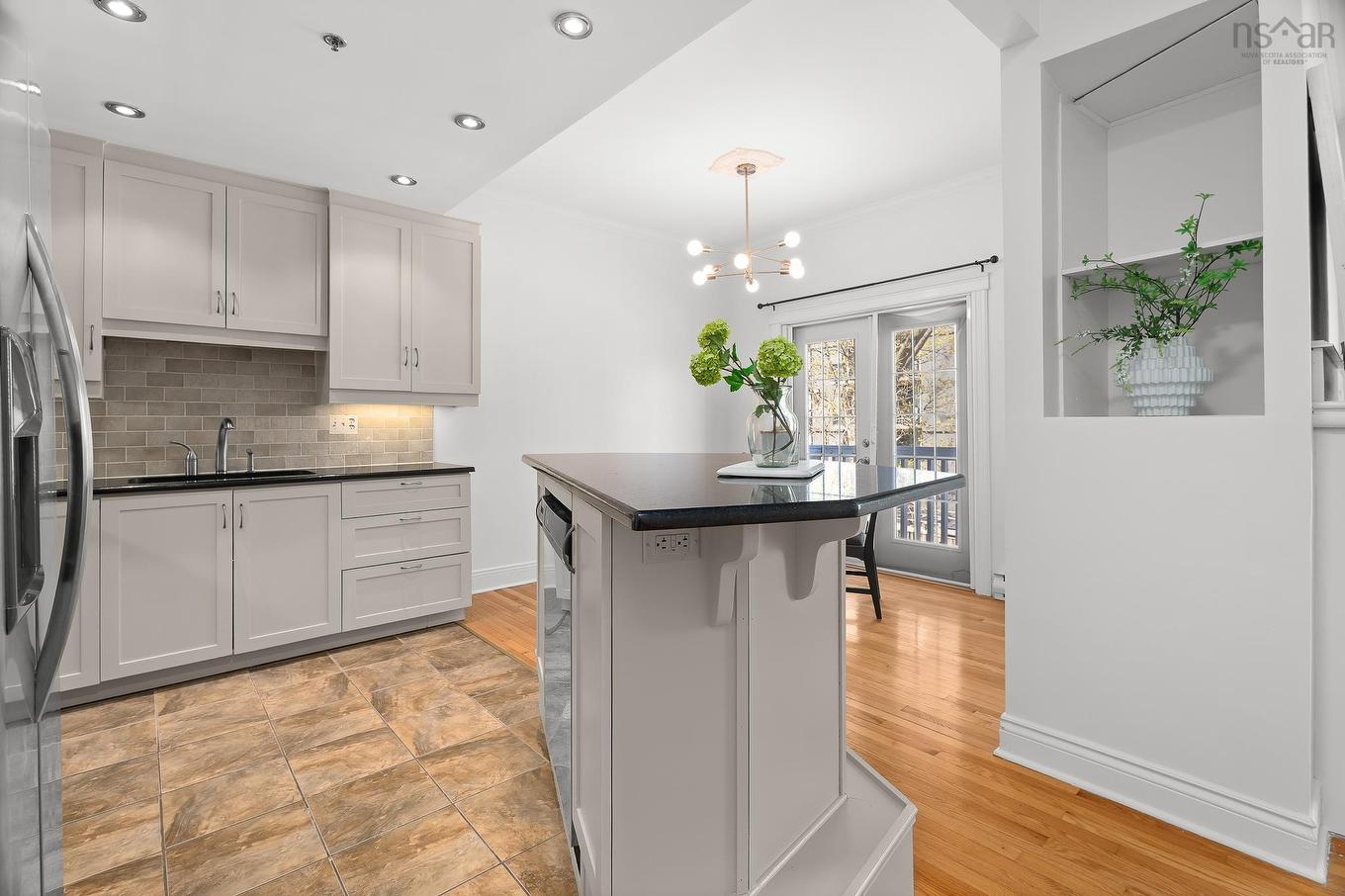 5 1049 South Park Street, Halifax, NS