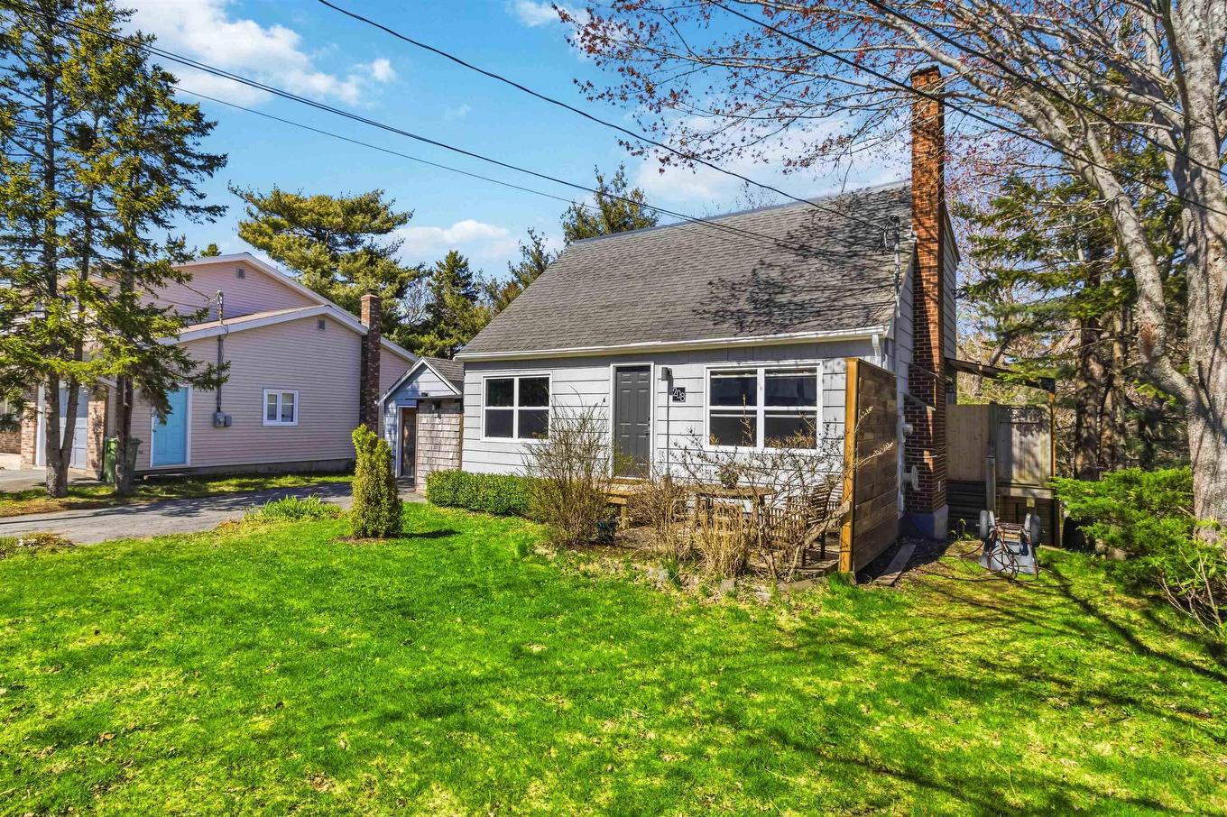 208 Donaldson Avenue, Halifax, NS
