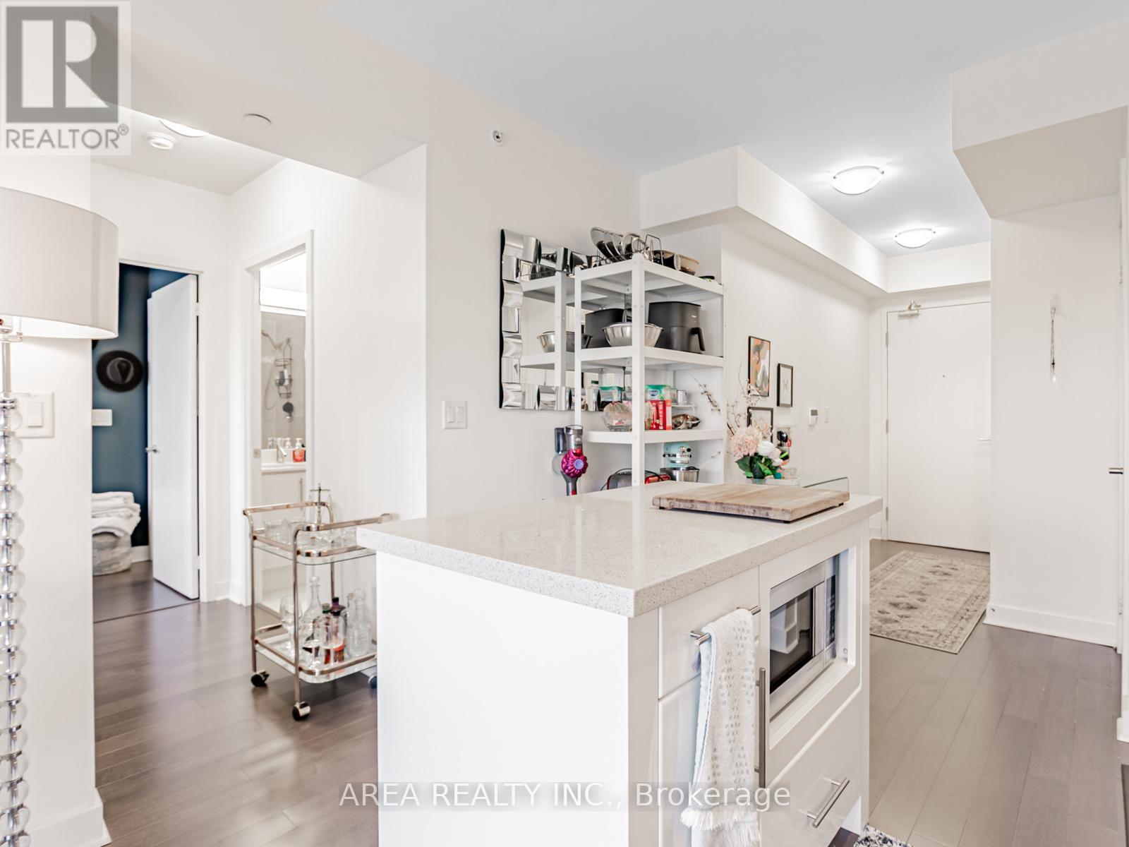 2009 - 58 Orchard View Boulevard, Toronto, ON - Indoor