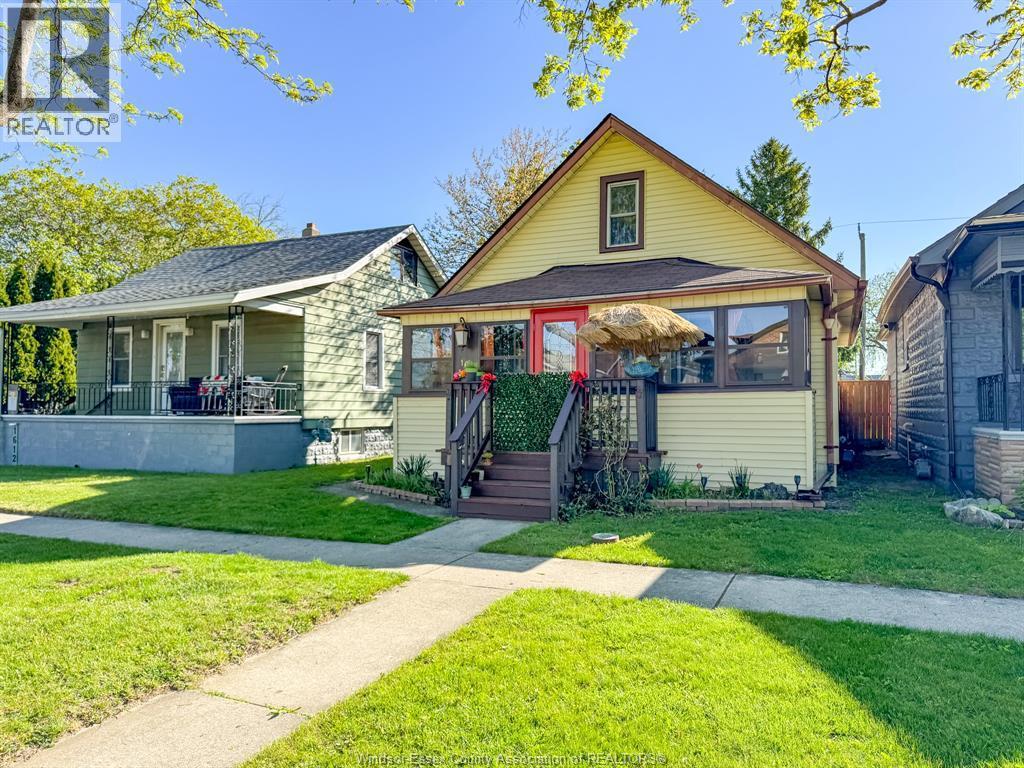 1614 Albert, Windsor, ON - Outdoor With Deck Patio Veranda