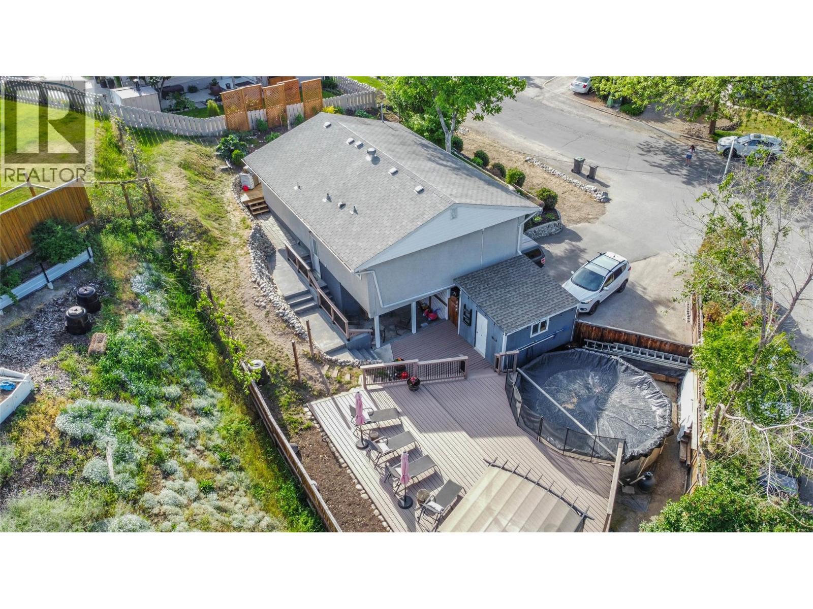 1385 Orchard Drive, Kelowna, BC - Outdoor With View