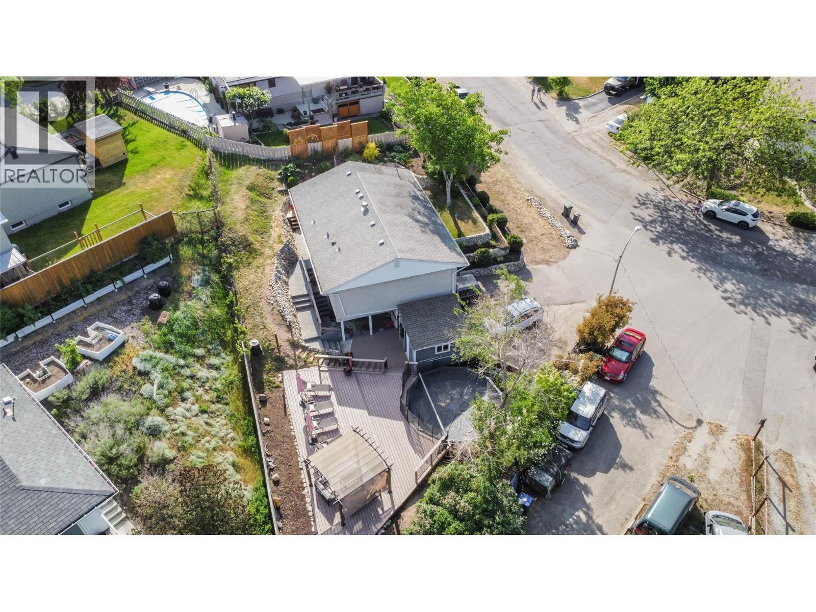 1385 Orchard Drive, Kelowna, BC - Outdoor With View