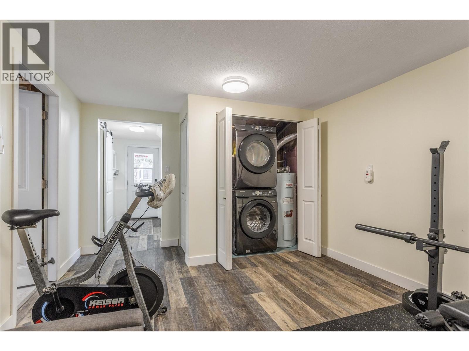 1385 Orchard Drive, Kelowna, BC - Indoor Photo Showing Gym Room