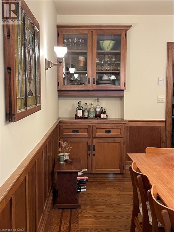 2 Oak Knoll Drive, Hamilton, ON - Indoor