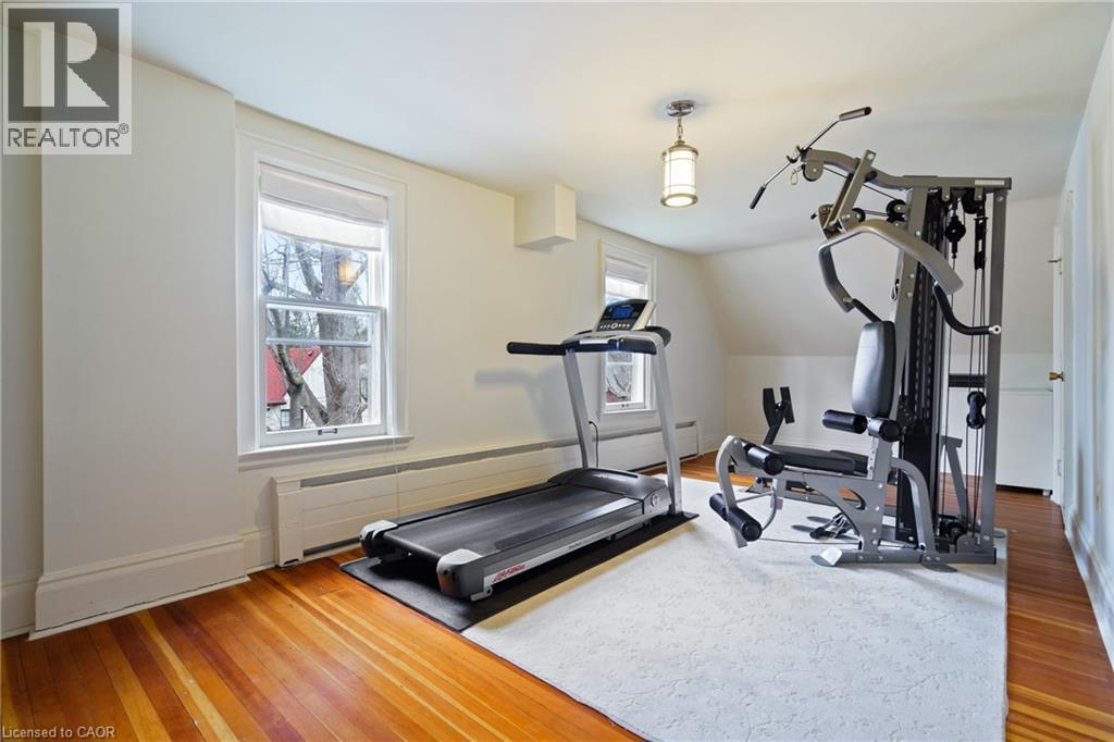3rd Floor Bedroom - 2 Oak Knoll Drive, Hamilton, ON - Indoor Photo Showing Gym Room