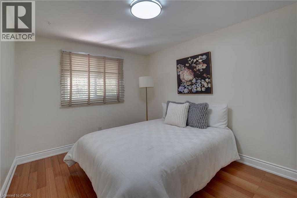207 Christopher Drive, Cambridge, ON - Indoor Photo Showing Bedroom