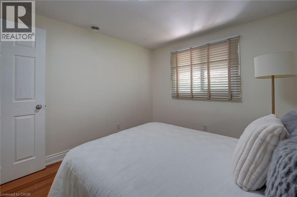 207 Christopher Drive, Cambridge, ON - Indoor Photo Showing Bedroom