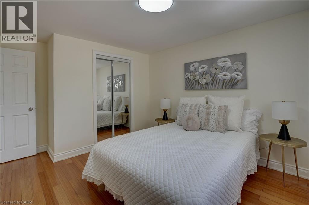 207 Christopher Drive, Cambridge, ON - Indoor Photo Showing Bedroom