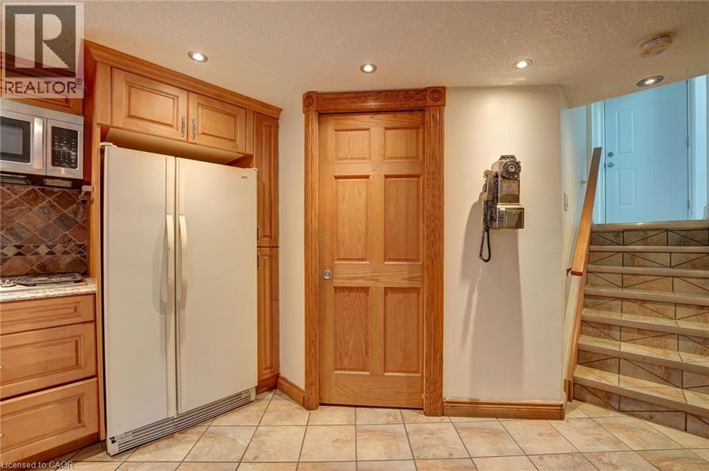 207 Christopher Drive, Cambridge, ON - Indoor Photo Showing Other Room