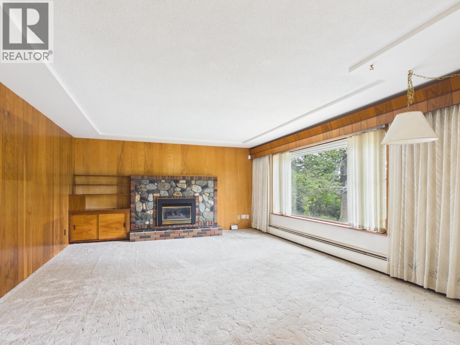 2038 White Road, Williams Lake, BC - Indoor Photo Showing Other Room With Fireplace