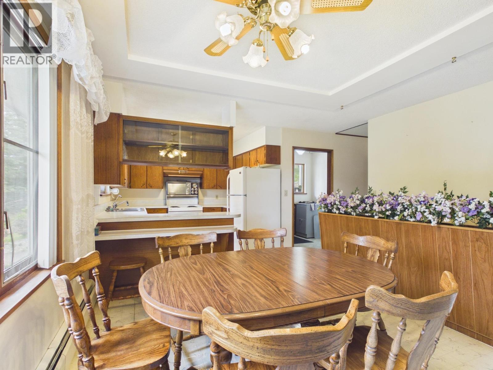 2038 White Road, Williams Lake, BC - Indoor Photo Showing Dining Room