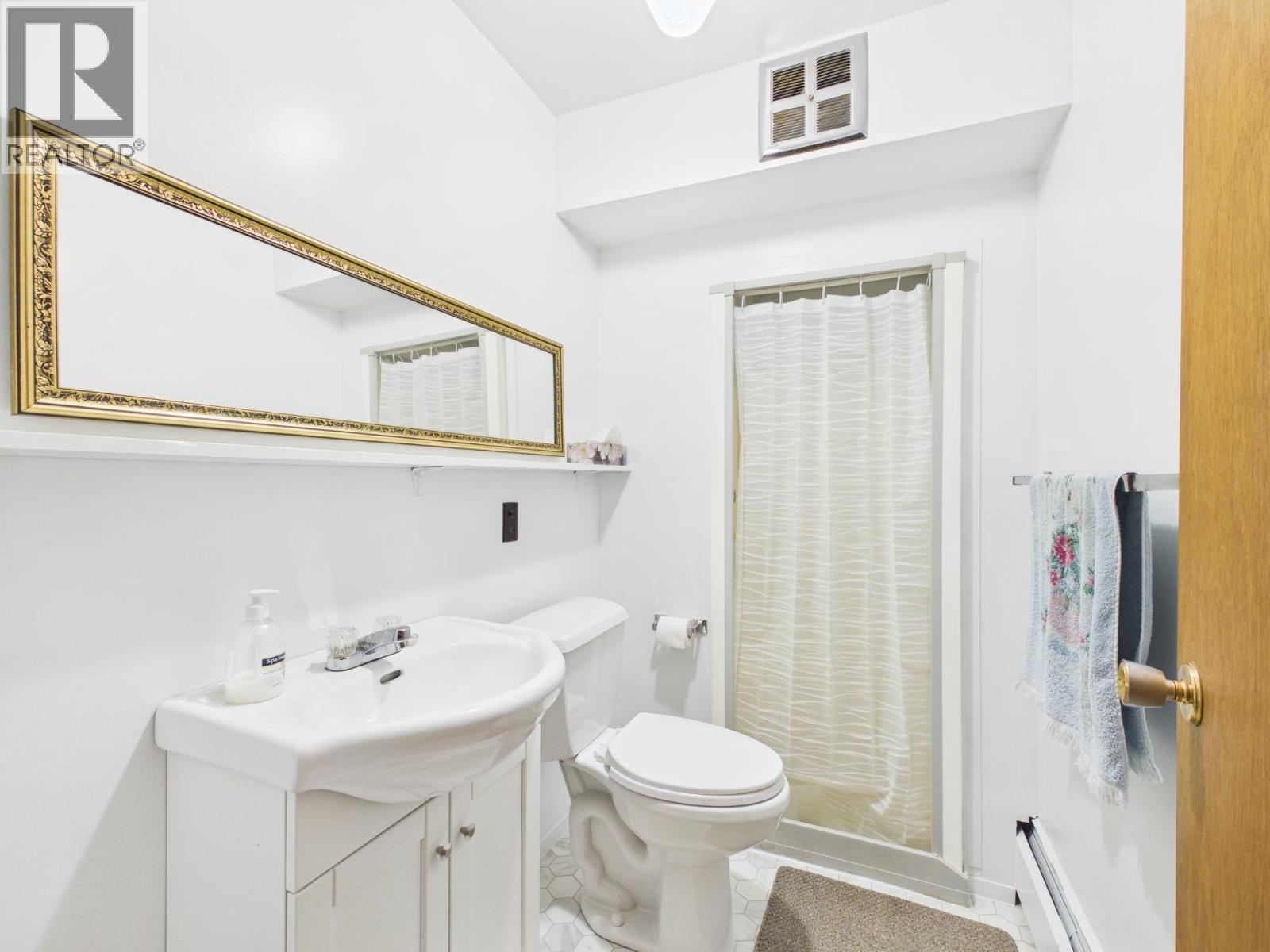 2038 White Road, Williams Lake, BC - Indoor Photo Showing Bathroom