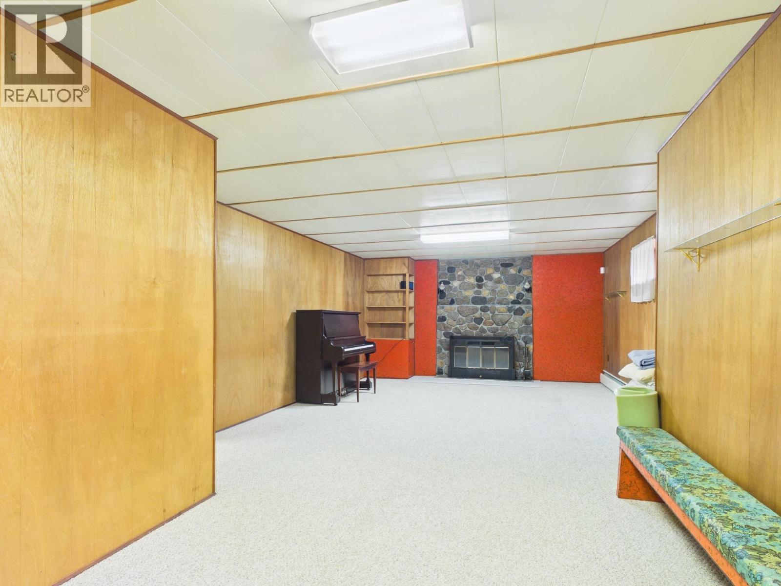 2038 White Road, Williams Lake, BC - Indoor With Fireplace