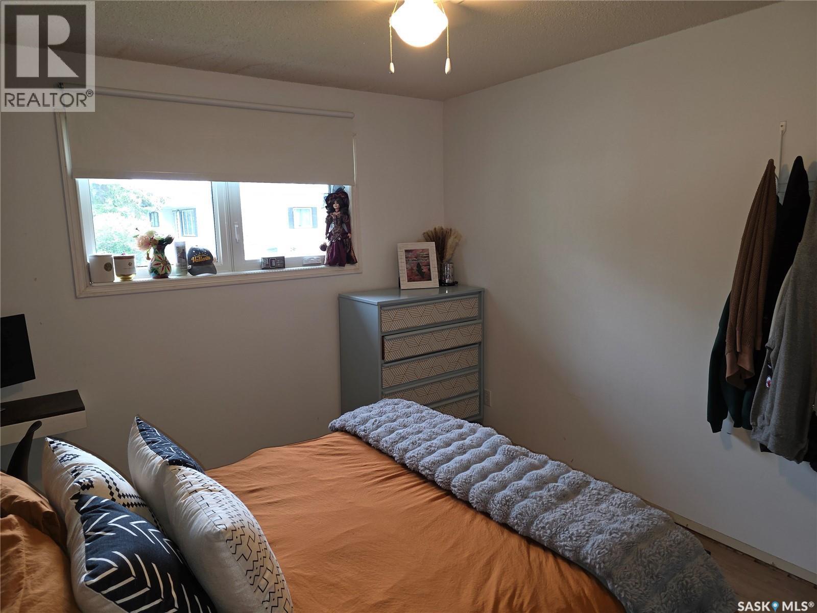213 9Th Street E, Wynyard, SK - Indoor Photo Showing Bedroom