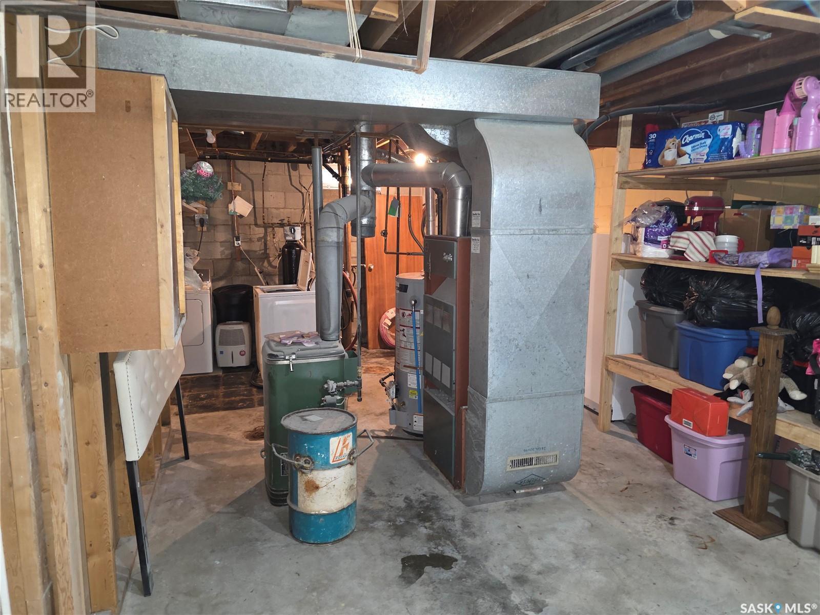 213 9Th Street E, Wynyard, SK - Indoor Photo Showing Basement