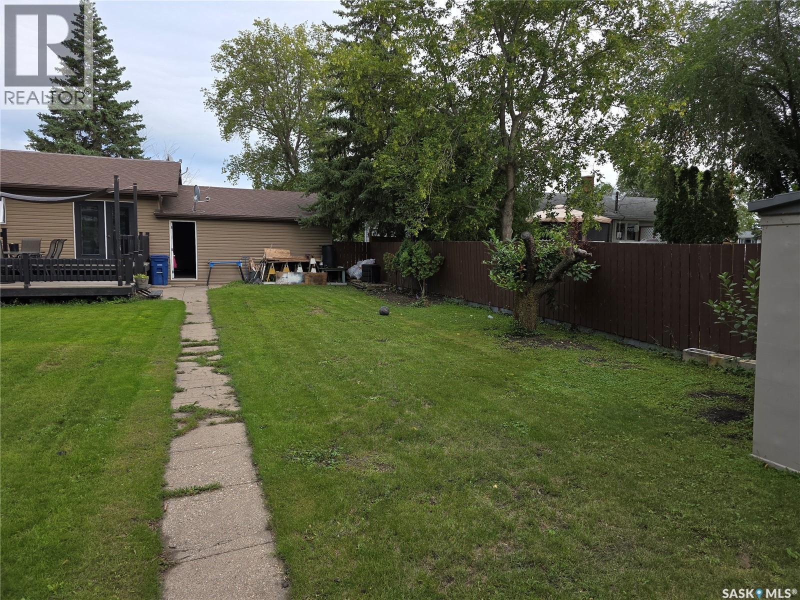 213 9Th Street E, Wynyard, SK - Outdoor With Deck Patio Veranda