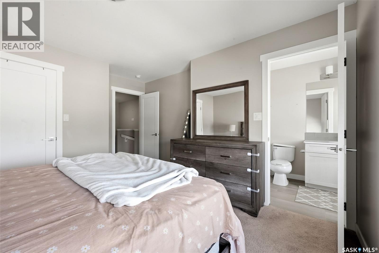 4217 E Keller Avenue, Regina, SK - Indoor Photo Showing Bedroom