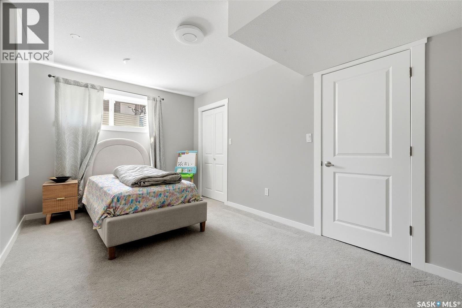 4217 E Keller Avenue, Regina, SK - Indoor Photo Showing Bedroom