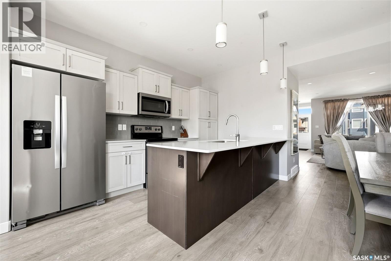 4217 E Keller Avenue, Regina, SK - Indoor Photo Showing Kitchen With Stainless Steel Kitchen With Upgraded Kitchen