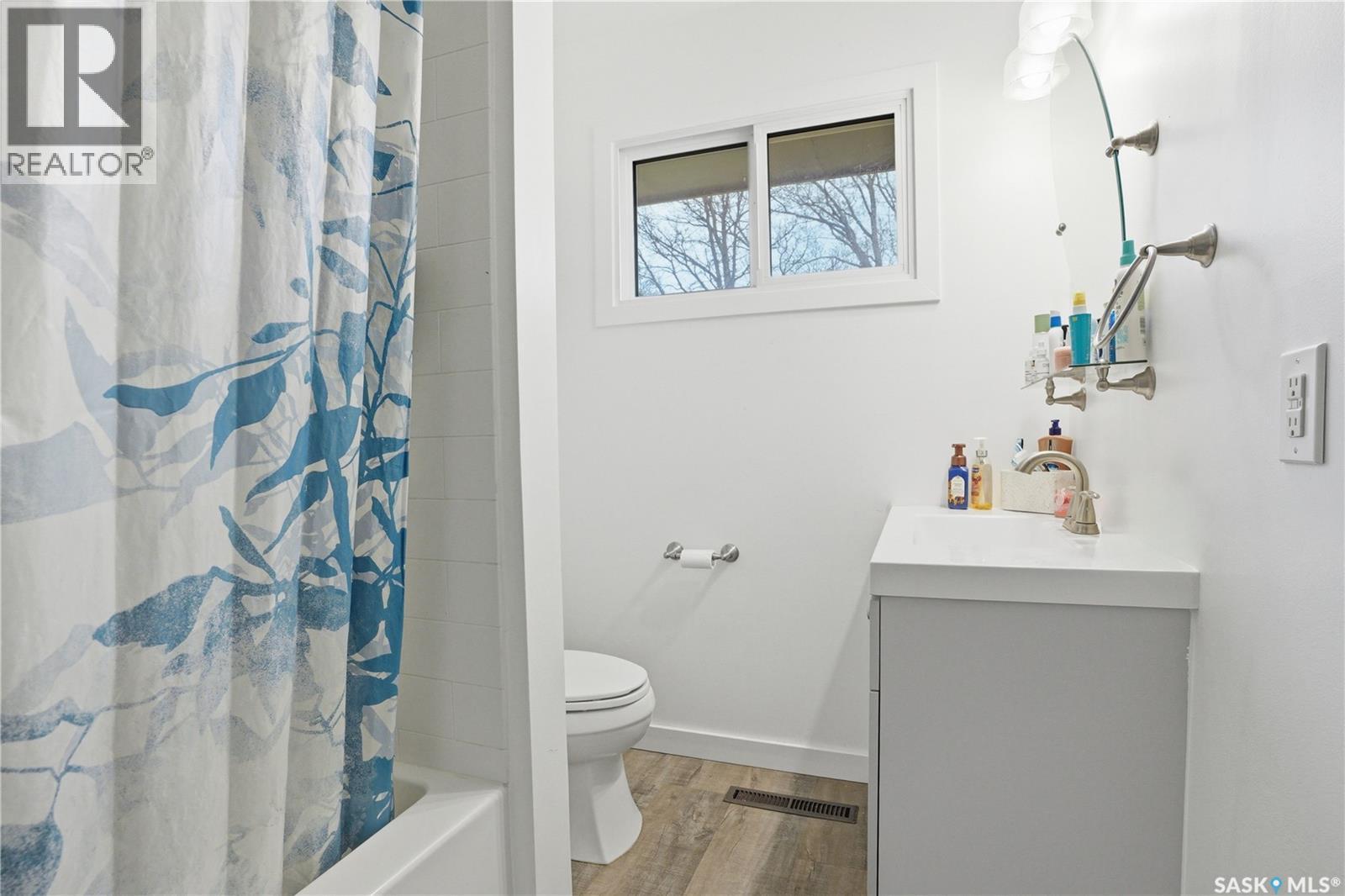 1113 Wilson Crescent, Saskatoon, SK - Indoor Photo Showing Bathroom