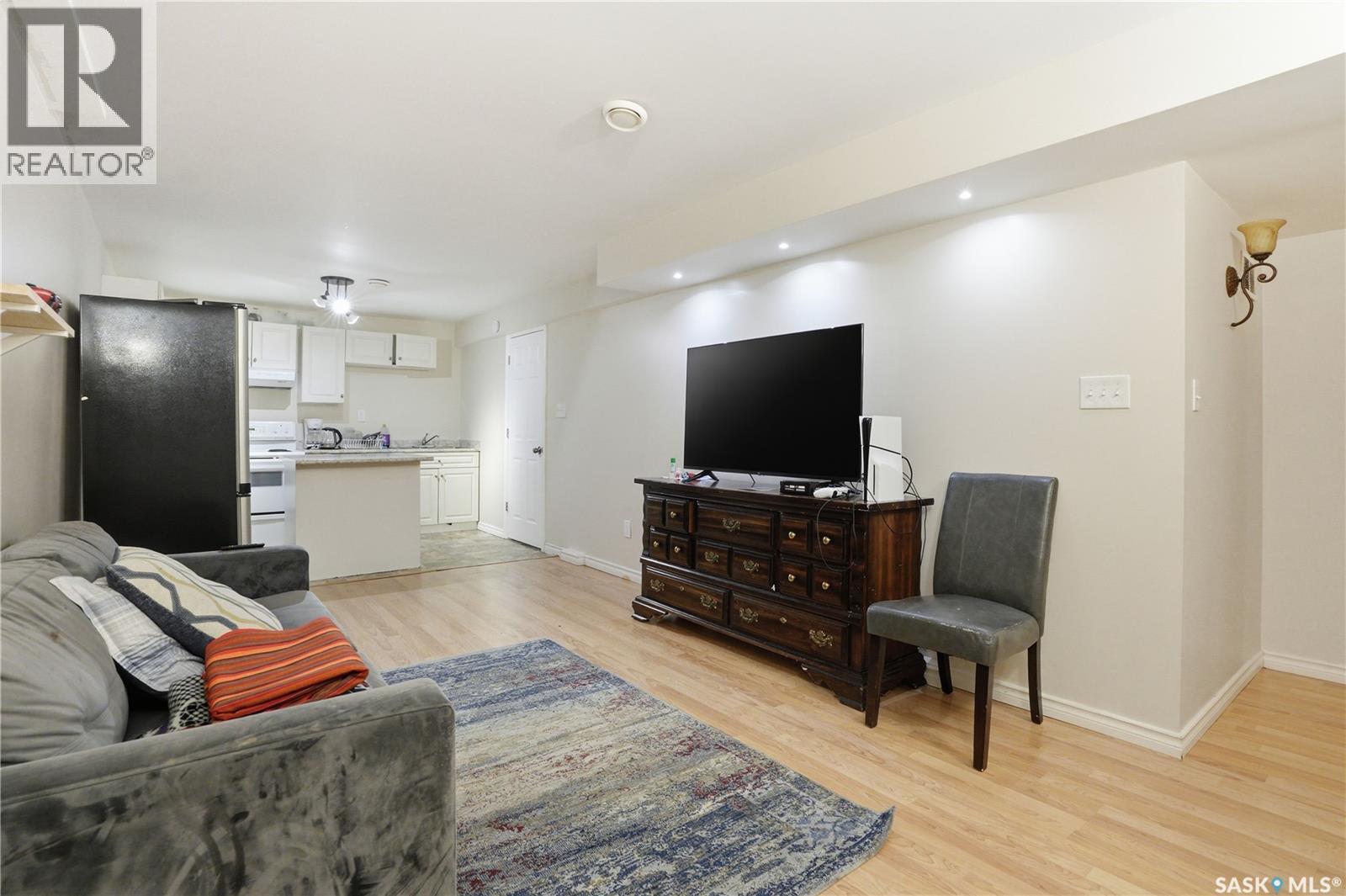 1113 Wilson Crescent, Saskatoon, SK - Indoor