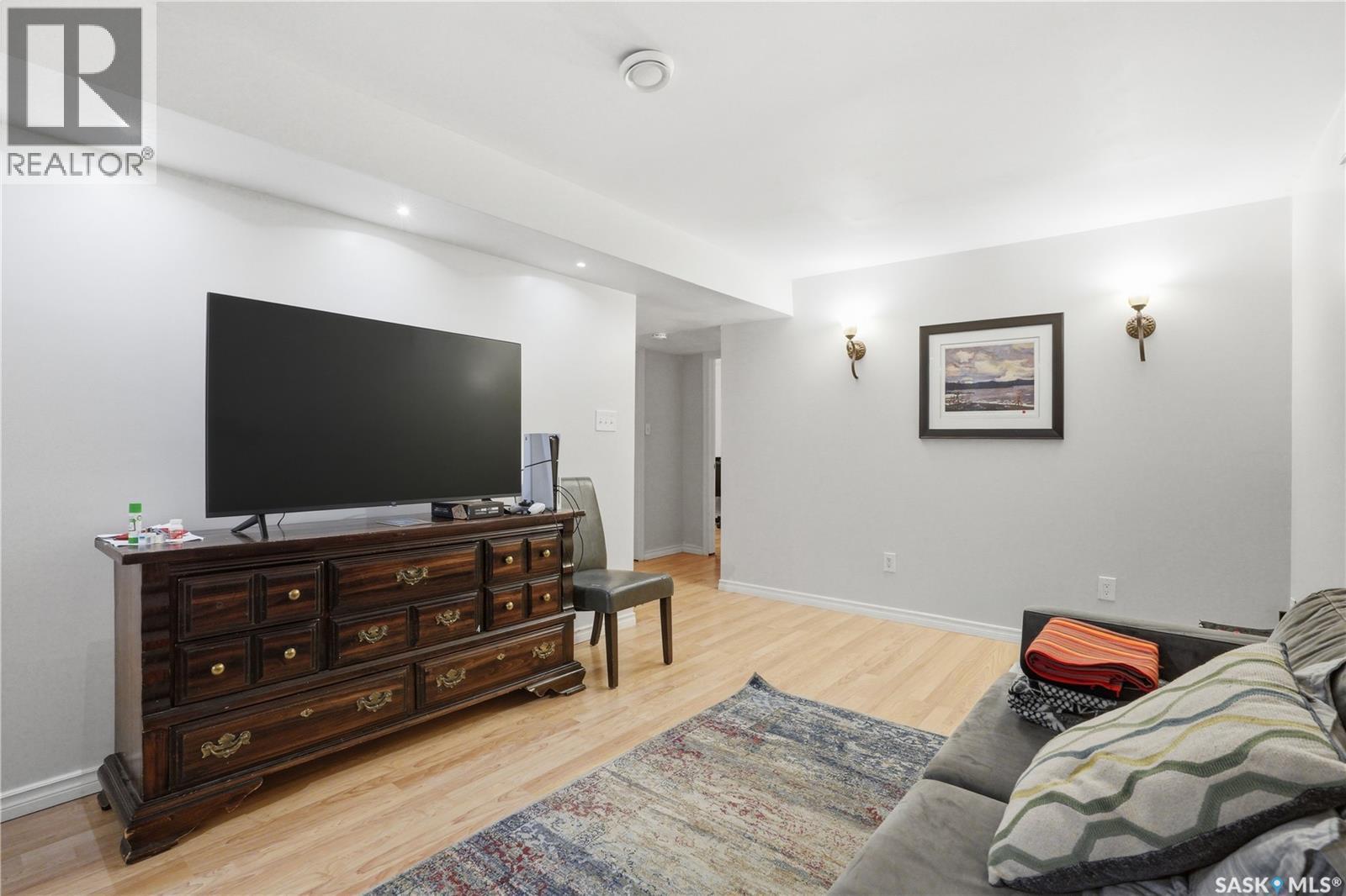 1113 Wilson Crescent, Saskatoon, SK - Indoor