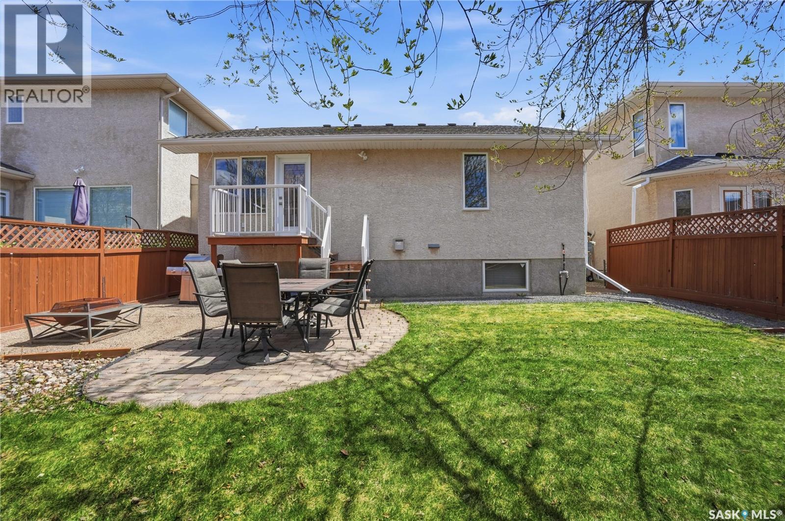 1642 Wingert Drive, Regina, SK - Outdoor