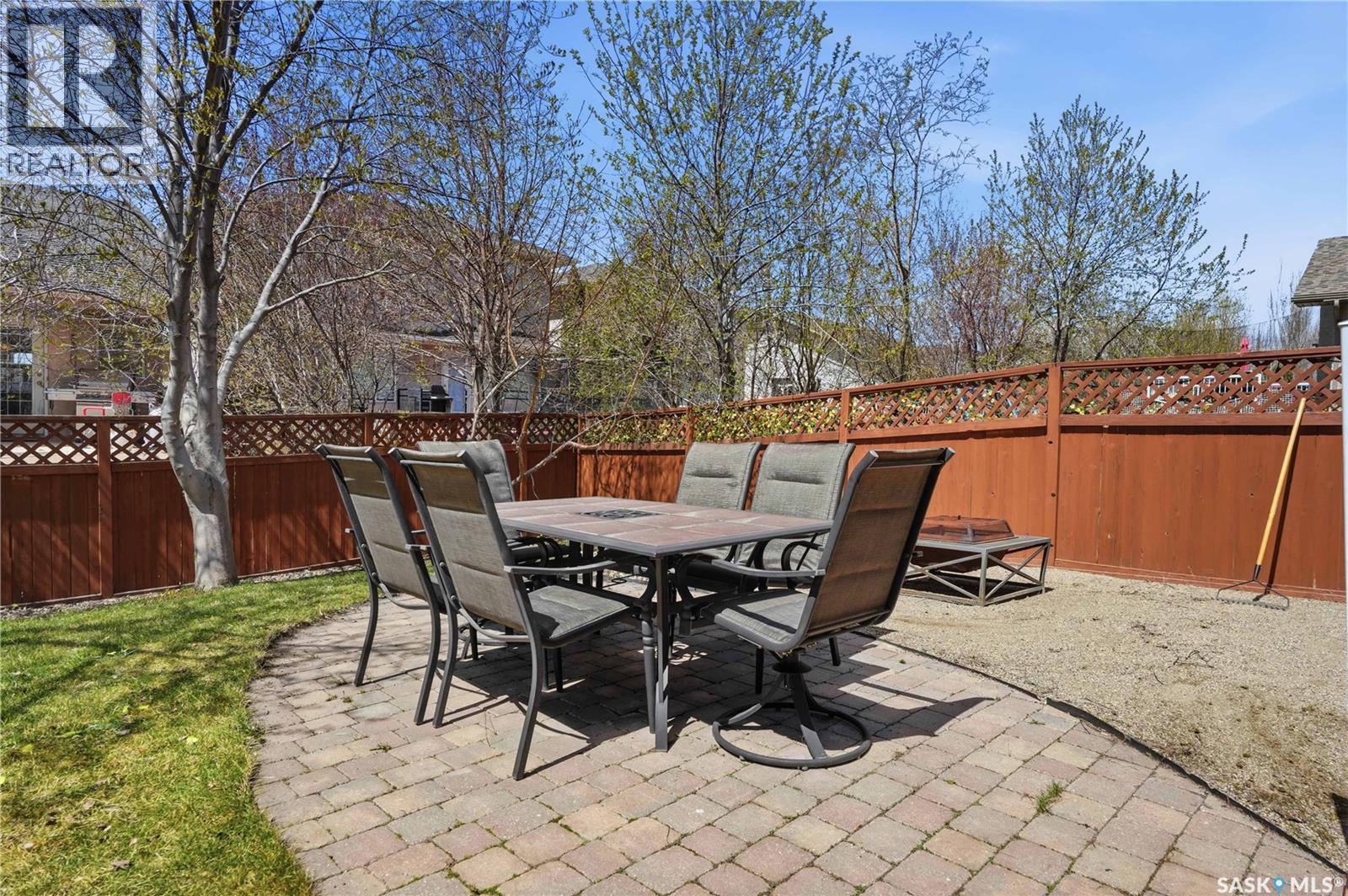 1642 Wingert Drive, Regina, SK - Outdoor